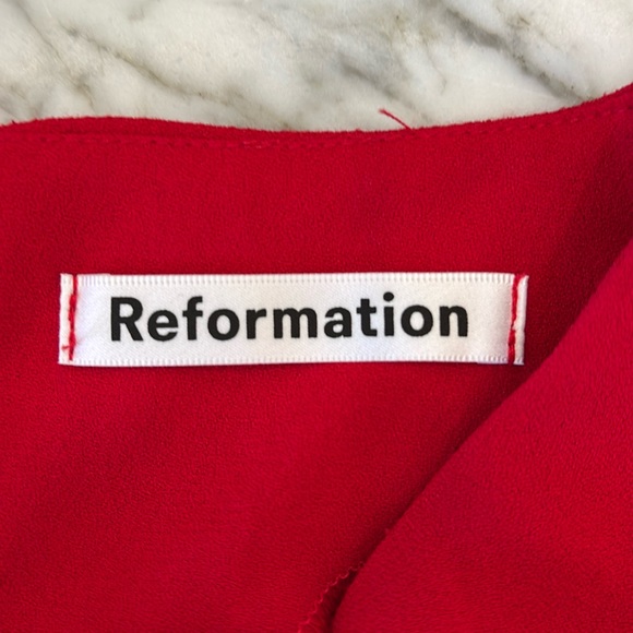 Women's‎ Reformation Killian Mini Dress with cutouts in Red, Size XS-NWT - Picture 4 of 9